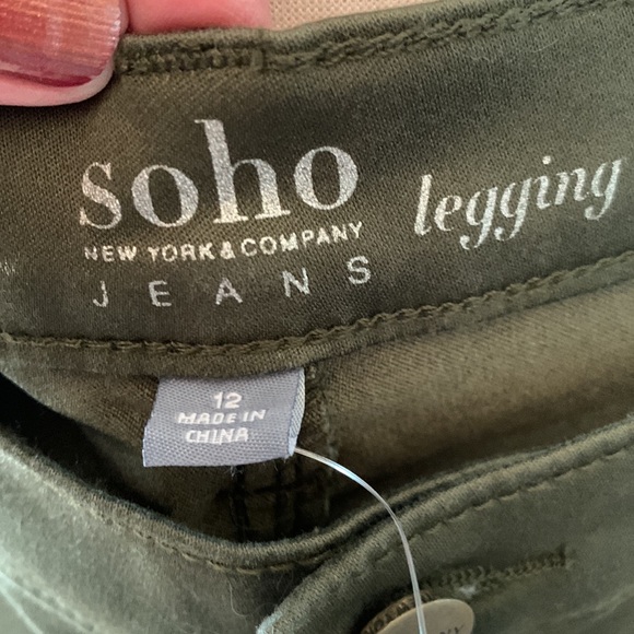 NWT “Soho NY&Co” olive drab fatigue style leggings - Picture 8 of 9